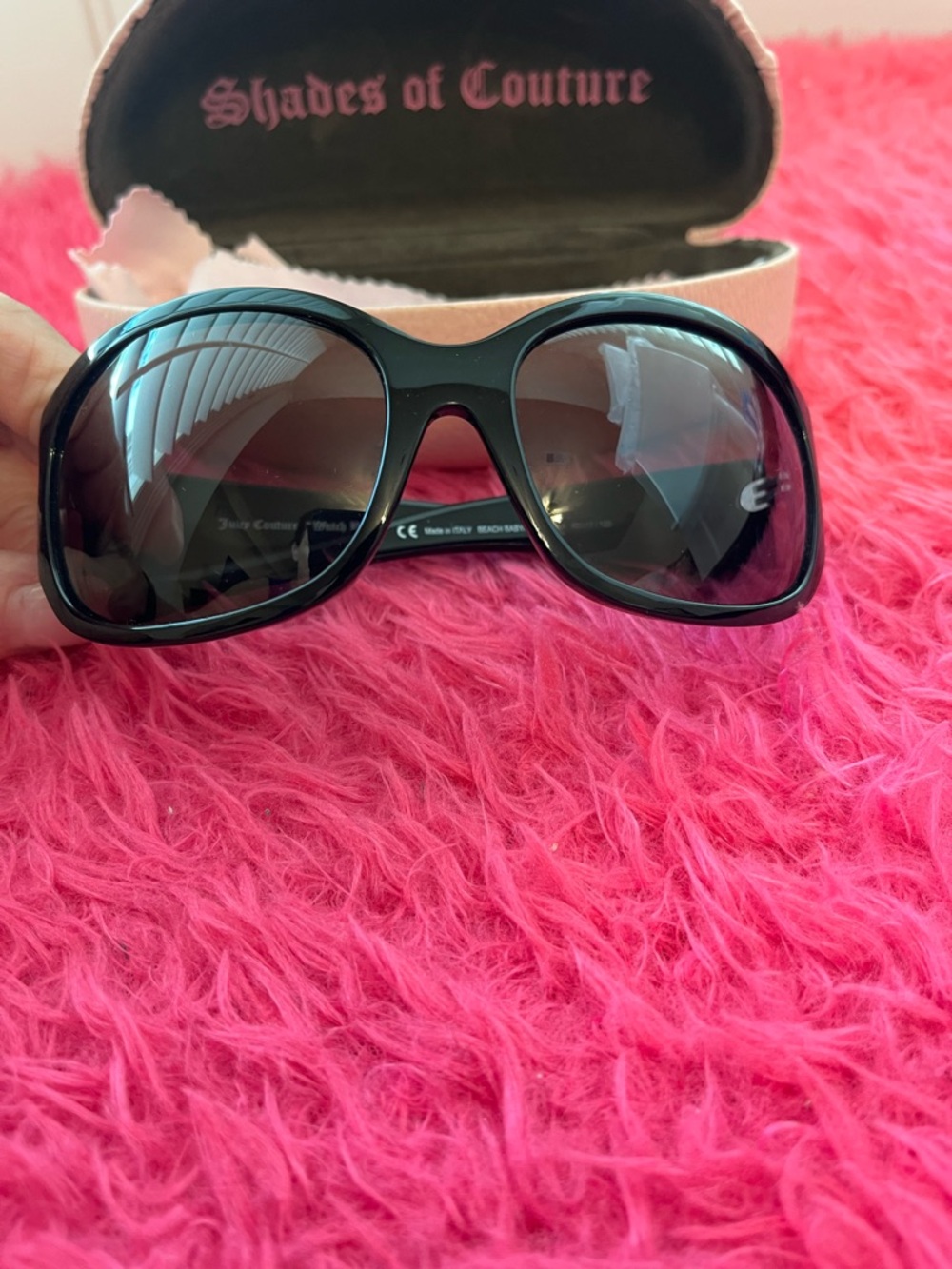 Women’s Black Oversized Sunglasses - Picture 3 of 8